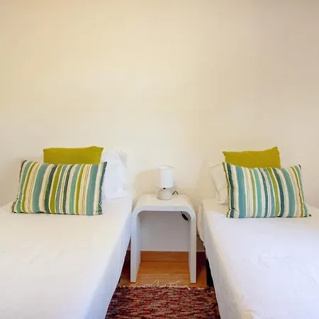 Apartament Family Oasis With Pool