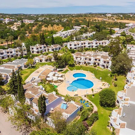 Sunny Days | Pool View Family البوفيرا