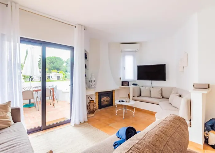 Sunny Days | Pool View Family Albufeira