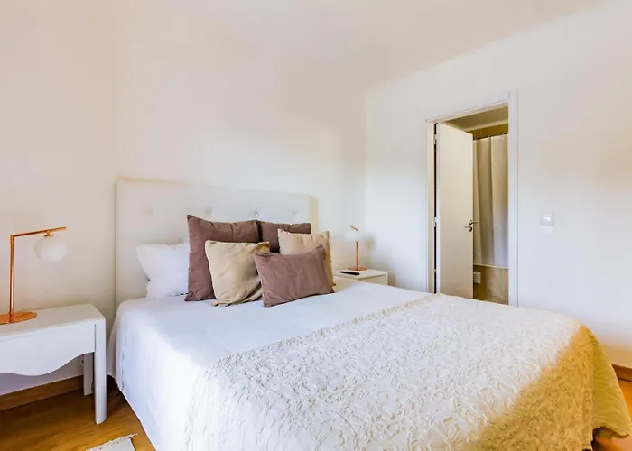 Apartment Sunny Days | Pool View Family