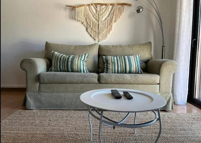 Sunny Days | Pool View Family Apartment