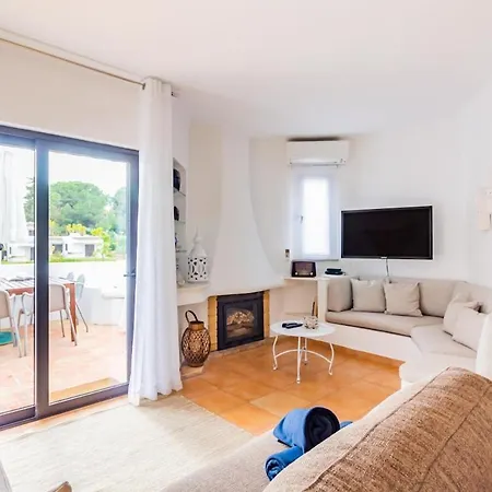 Family Oasis With Pool Albufeira