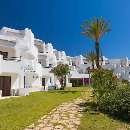 Family Oasis With Pool Apartment Albufeira