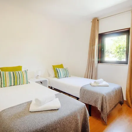 아파트 Sunny Days | Pool View Family